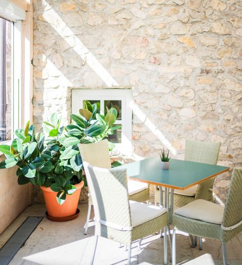 Un tavolo per quattro